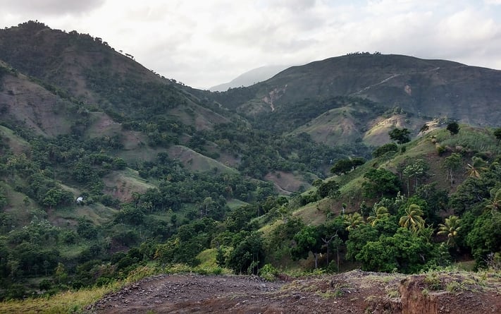 mountains_of_Riviere_Mancelle.jpg